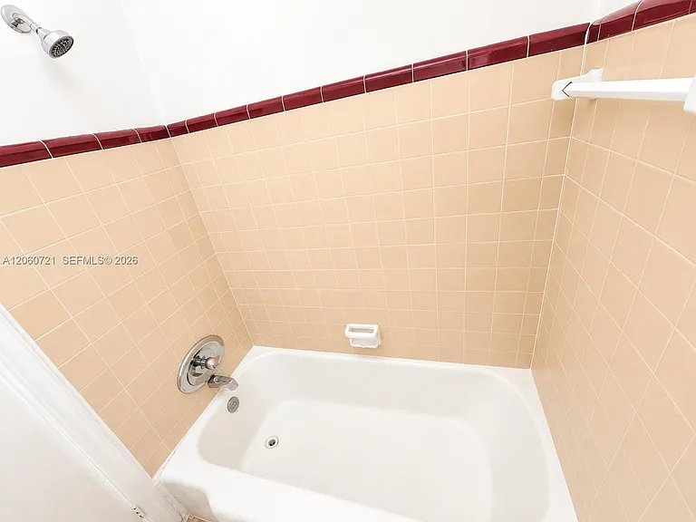 7407 Byron Ave #3 — Photo 22