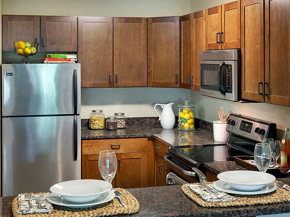 1st image of 2200 Plymouth Rd #3-103