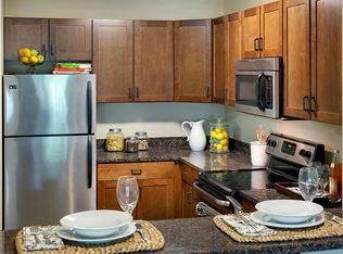 2200 Plymouth Rd #5-210, Hopkins, MN 55305