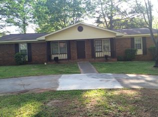 130 Scarborough Rd, Centerville, GA 31028