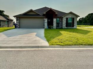 1992 Bogey Ln, Neosho, MO 64850