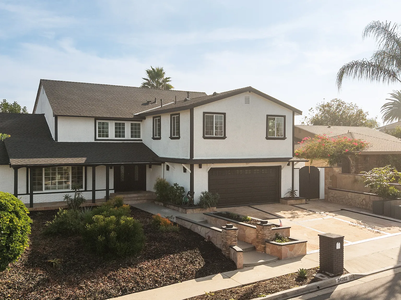 6 bed, 3055 sqft, $18,000 — Photo 3