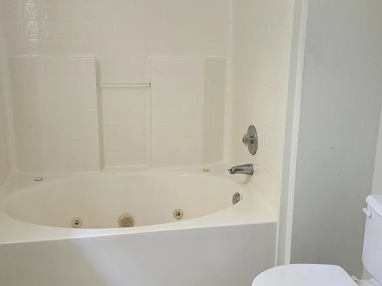 279 Fairview Dr — Photo 23