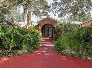 321 Bayshore Dr, Osprey, FL 34229