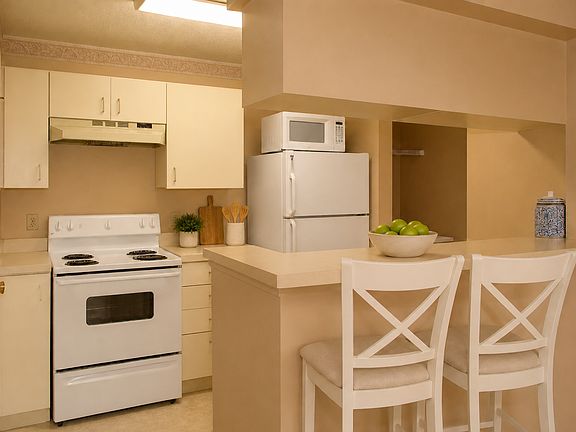 4th image of 351 Lone Hill Dr Unit 306