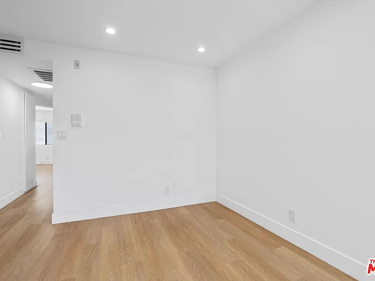 3939 Moore St #204 — Photo 8