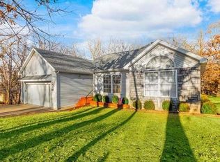 1122 Kays Point Rd, Lake Ozark, MO 65049