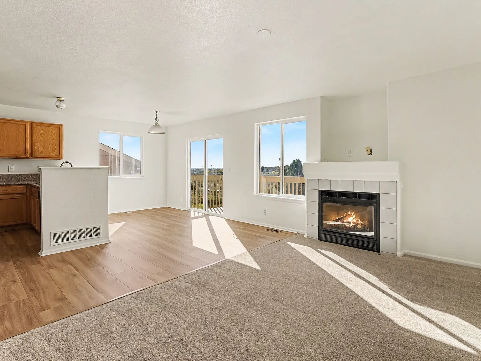 3 bed, 2.5 bath, 1443 sqft, $2,500 — Photo 4
