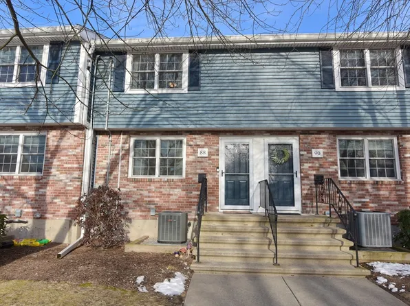 88 Durham Rd Unit 88, Dedham, MA 02026