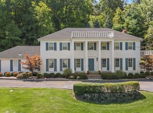 896 Olentangy Rd, Franklin Lakes, NJ 07417