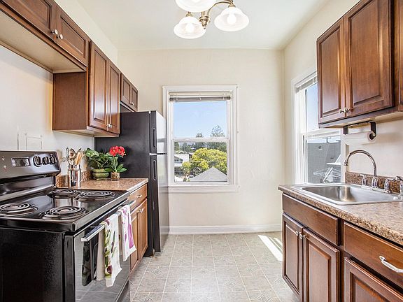 3rd image of 365 Hanover Ave APT 308