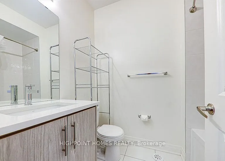 641 Port Darlington Rd #20 — Photo 29