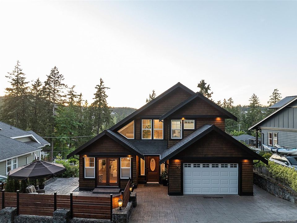 1st image of 101 Gibraltar Bay Dr