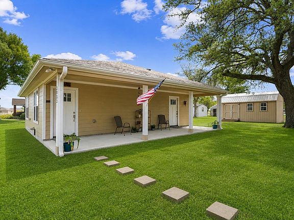 5th image of 3027 Poppy St