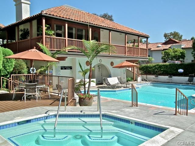 2nd image of 6227 Riviera Cir