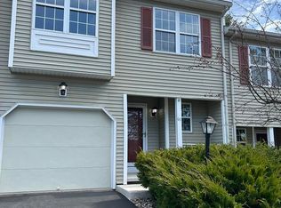 61 Old Mill Ln, Queensbury, NY 12804