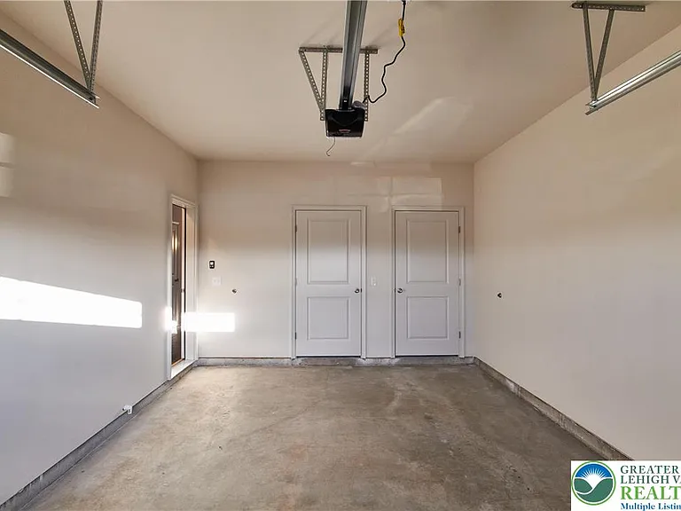 6653 Stein Way — Photo 10