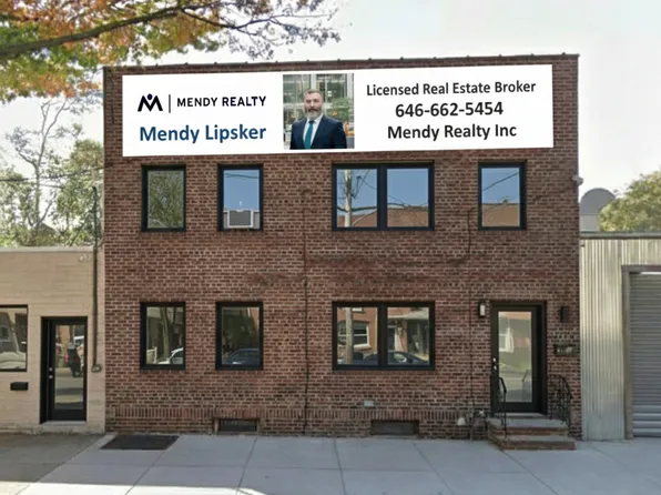 552 East New York Avenue image 2 of 3