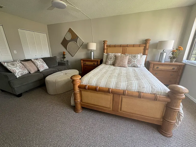 7908 Los Robles Ct — Photo 21
