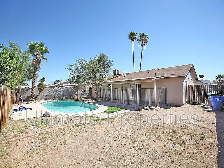 3144 W Charleston Ave — Photo 17