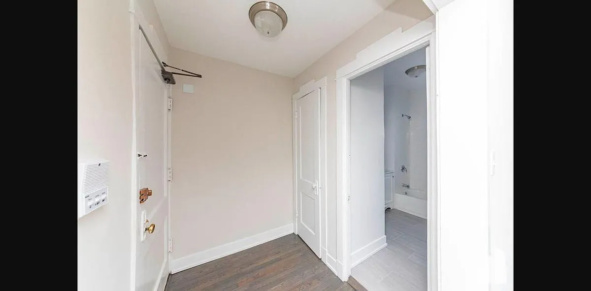 2 bed, 1.0 bath, 908 sqft, $2,795 — Photo 4