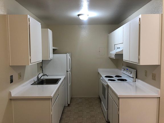 3rd image of 330 Sierra Vista Ave #29
