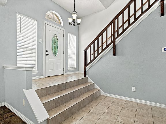 4th image of 2060 Briarcliff Rd