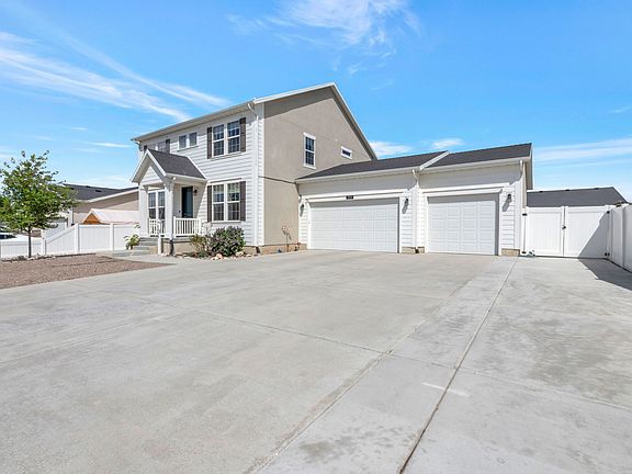 2nd image of 2949 S Graham Peak Dr