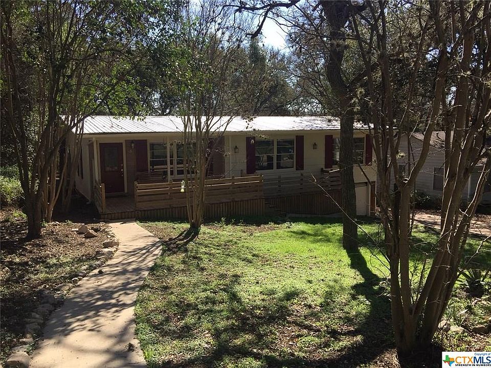 1st image of 138 E Hillcrest Dr