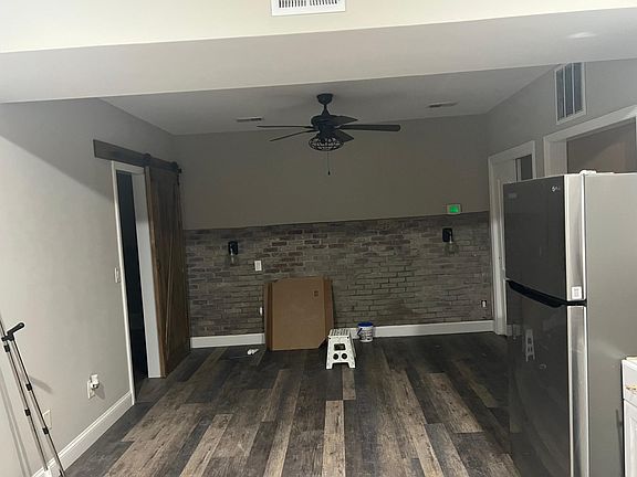 3rd image of 0 Lamont Ave