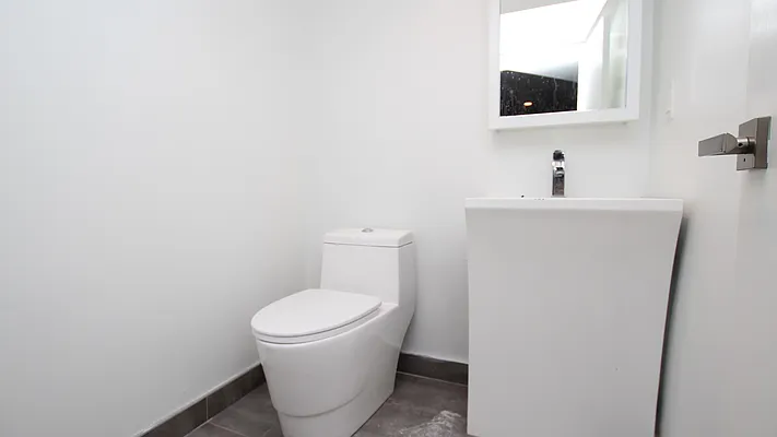 Rented by Nooklyn NYC LLC | media 34