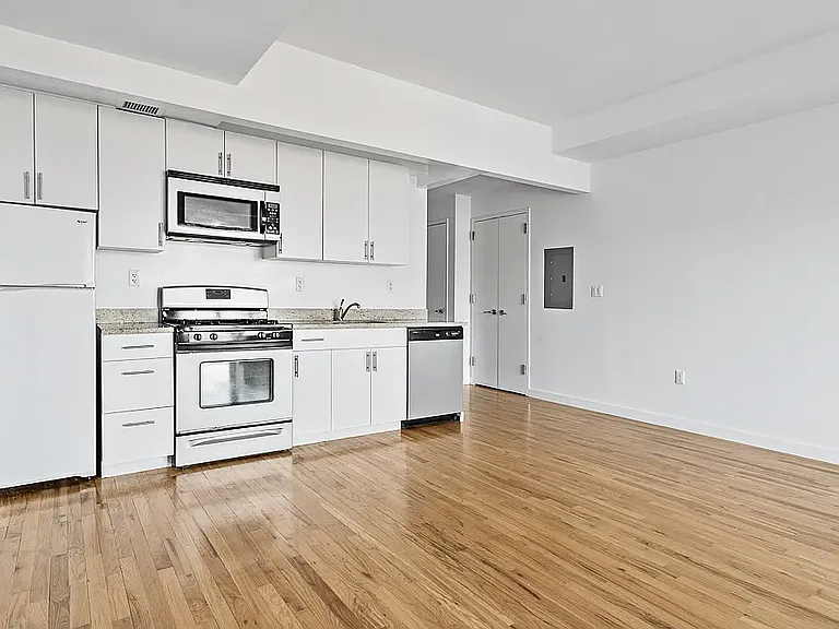 620 W 143rd St #F — Photo 2