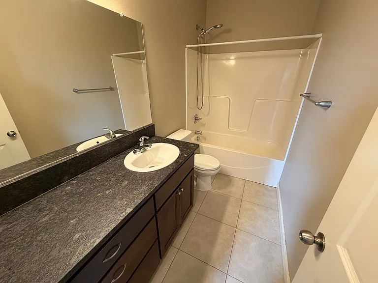 10460 SW Wilsonville Rd #6 — Photo 14