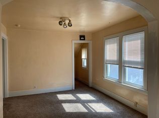 6866 Pinehurst St, Dearborn, MI 48126