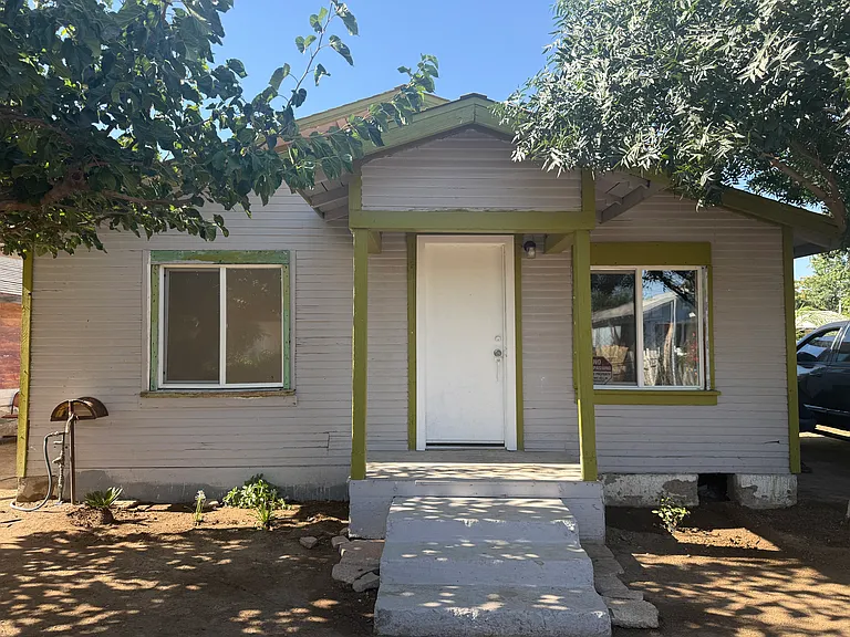 1227 Ogden St — Photo 1