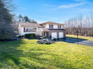 14 Jeffrey Dr, Chester, NY 10918