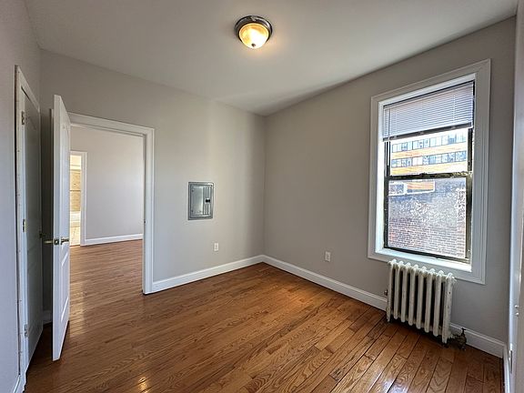 5th image of 154 Summit Ave #8E