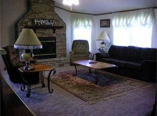 10268 E Panama Rd, Nevada, MO 64772