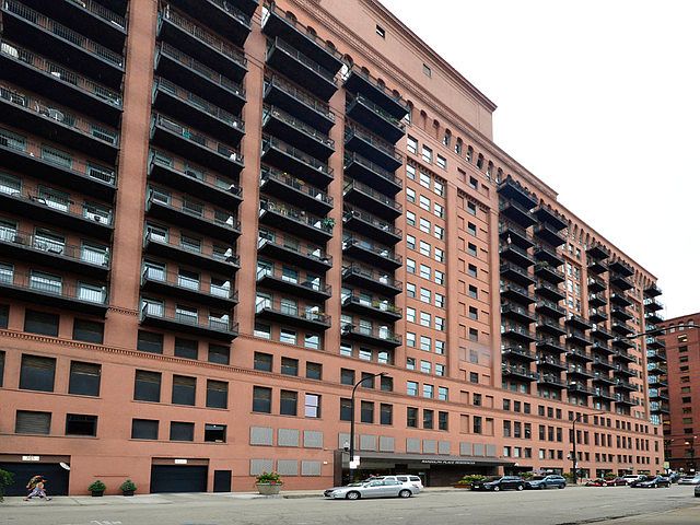 1st image of 165 N Canal St APT 1118