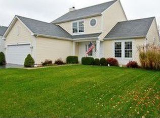 101 Misty Hill Ln, Hainesville, IL 60030