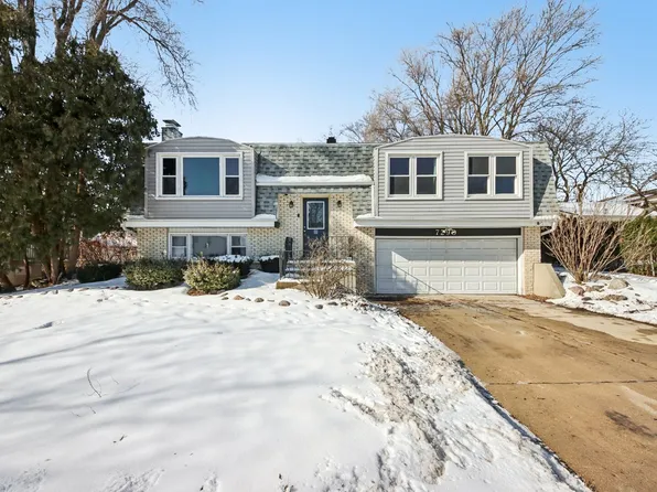 7290 Gladiola Ave, Hanover Park, IL 60133