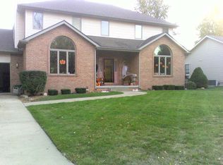 3950 Guilford Dr, Springfield, IL 62711