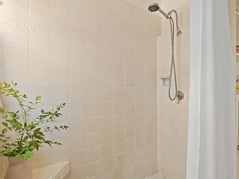 2083 NW Johnson St #61 — Photo 20