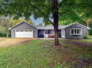 2982 Lakeshore Ave, Maple Plain, MN 55359