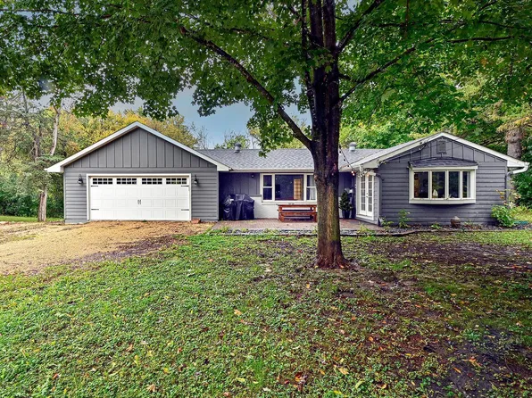 2982 Lakeshore Ave, Maple Plain, MN 55359