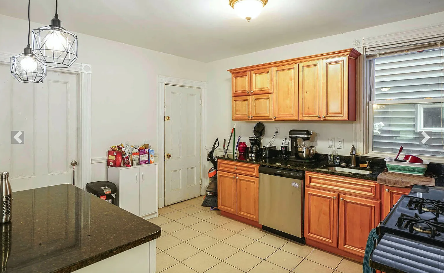 4 bed, $6,800 — Photo 3
