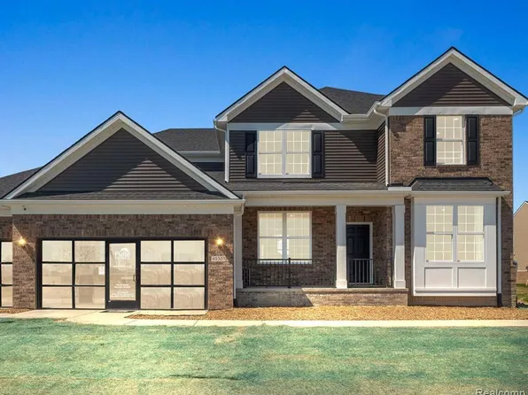 51284 Nature Trail Dr, Macomb, MI 48042