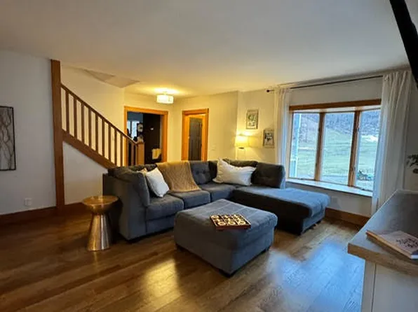 S9050 Balsam Rd, Eau Claire, WI 54701