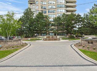 4 Willow St #808, Waterloo, ON N2J4S2