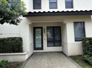 8253 NW 47th Ln, Doral, FL 33166